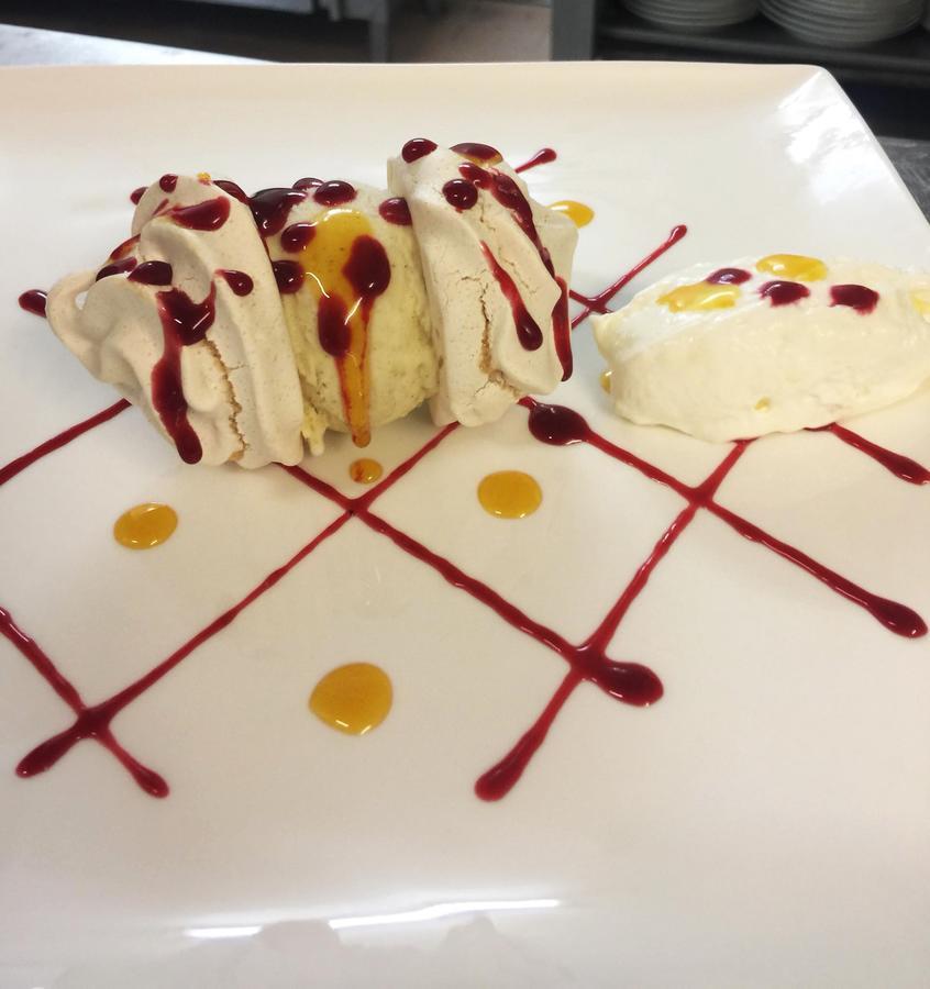 塞加拉普林西尔餐厅及酒店 Baraqueville 外观 照片